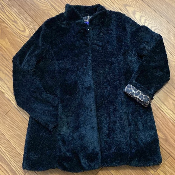 Madden Girl women’s soft faux fur black coat animal print lining snap closure - Picture 3 of 17